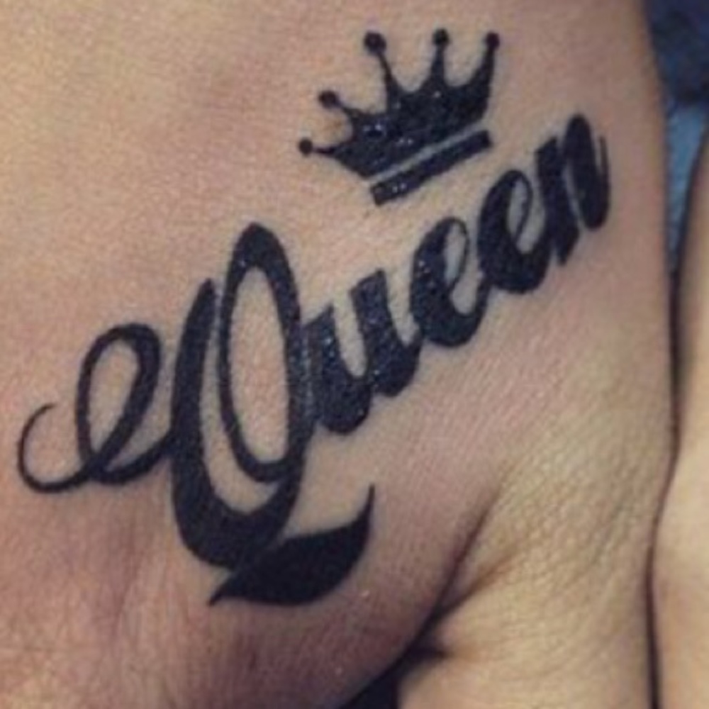 Meet your Posher, Celia